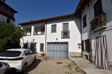 Foto Rustico in via Giovanni Giobert, Mongardino Centro di 347 m²