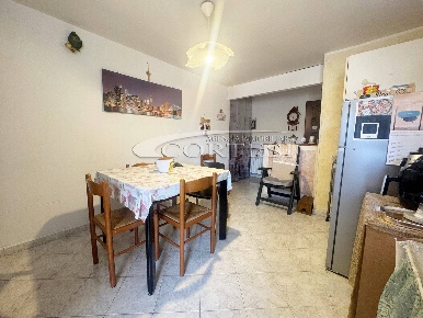 Foto Appartamento a Monte Porzio di 80 m² con 4 locali in vendita