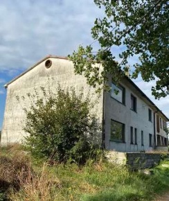 Foto Appartamento in Strada Motta, Monticelli d'Ongina di 525 m² in vendita