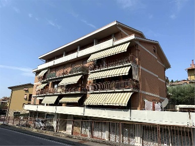 Foto Attico a Corciano di 327 m² con 8 locali in vendita