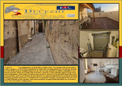 Foto Casa indipendente in Via Antonio Sofia 5, Noto Centro di 160 m²