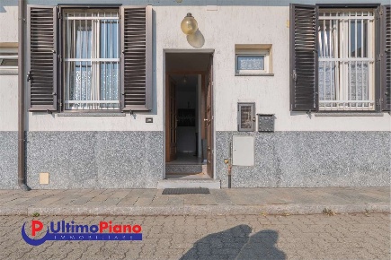 Foto Appartamento in Via Viseran 2, Aosta Centro di 131 m² con 5 locali