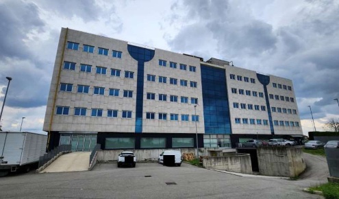Foto Ufficio in Strada SP 13, Concorezzo Nizza Millefonti di 654 m²