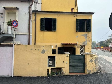 Foto Appartamento in Via Franceschini, Fano Lido di 57 m² con 3 locali