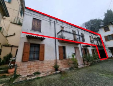 Foto Appartamento in Via Poiano, Verona Poiano di 142 m² con 7 locali