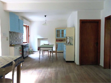 Foto Casa indipendente in Contrada Cardagnano Alto, Sarnano di 180 m²