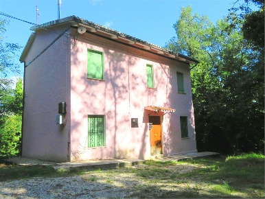 Foto Casa indipendente in Contrada Cardagnano Alto, Sarnano di 180 m²