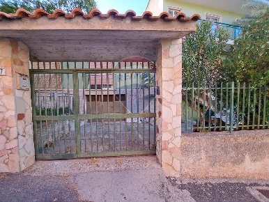 Foto Appartamento in Via Livenza, Solarino di 284 m² con 3 locali