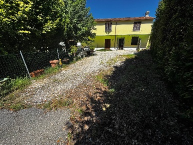Foto Case semi ndipendenti in via pollino, Pietrasanta di 120 m² in vendita