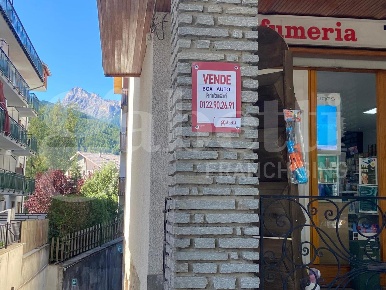 Foto Box in Medail, Bardonecchia Centro di 11 m² in vendita