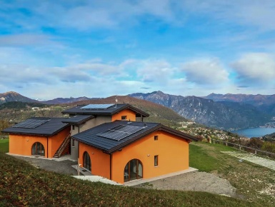 Foto Agriturismo in Località Bavè snc, Alta Valle Intelvi di 400 m²