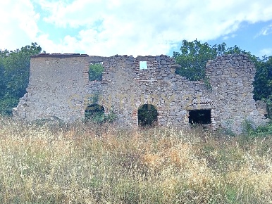 Foto Terreno edificabile in Località Podere Scarpetta 90, Radicofani