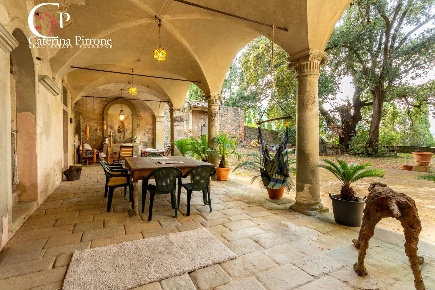 Foto Villa unifamiliare in via di Bisticci, Rignano sull'Arno di 1100 m²