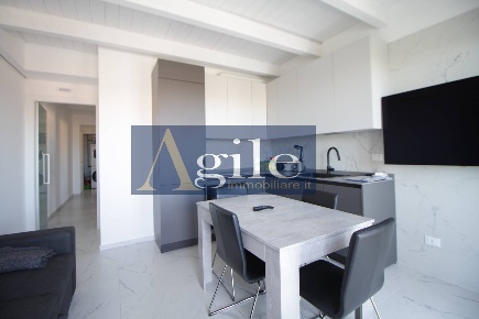 Foto Appartamento in via ischia, Grottammare Centro di 75 m² con 3 locali