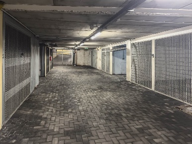 Foto Garage a Sarzana Centro di 23 m² con 1 locali in vendita