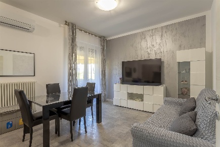 Foto Appartamento in via di Carraia, Firenze Novoli di 82 m² con 4 locali