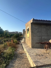 Foto Villa unifamiliare a Camastra di 90 m² con 6 locali in vendita