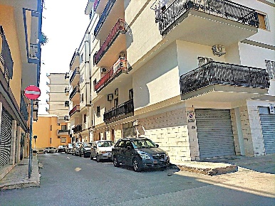 Foto Appartamento in Via Antonio Gramsci 5, Modugno di 100 m² con 3 locali