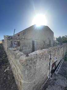 Foto Magazzino a Raffadali di 254 m² in vendita