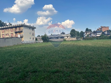 Foto Terreno residenziale in Via Campo dei Fiori, Gallarate di 1000 m²