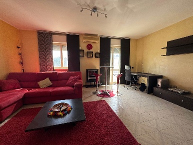 Foto Appartamento in Via Giuseppe De Roma  4, Lecce Santa Rosa di 115 m²