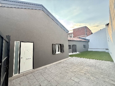 Foto Casa indipendente in Via Nicolosi 15, Belpasso Centro di 150 m²