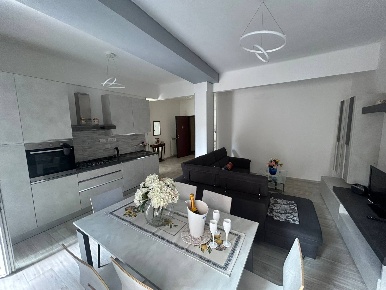 Foto Appartamento in via Aurelia Orierntale, Rapallo di 92 m² con 3 locali