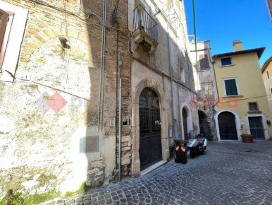 Foto Appartamento in Via della sibilla 53, Tivoli Centro Storico di 60 m²