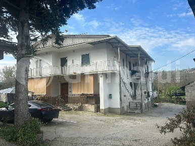 Foto Appartamento in Ponte delle Tavole, Benevento di 100 m² con 3 locali