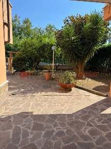 Foto Appartamento in Via San Domenico 40, Minturno Centro di 120 m²