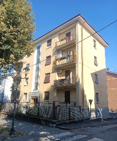 Foto Appartamento a Saluzzo Centro di 115 m² con 5 locali in vendita