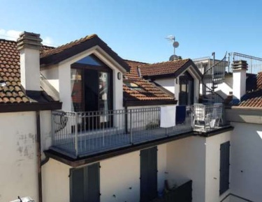 Foto Appartamento in Via San Carlo, Nizza Monferrato di 129 m² con 7 locali