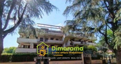 Foto Appartamento in Via A. Toscanini 6, Massa e Cozzile di 69 m²