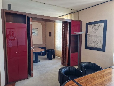 Foto Ufficio a Ancona di 80 m² con 4 locali in affitto