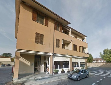 Foto Appartamento in Via San Vincenzo, Rovato Centro di 93 m² con 6 locali