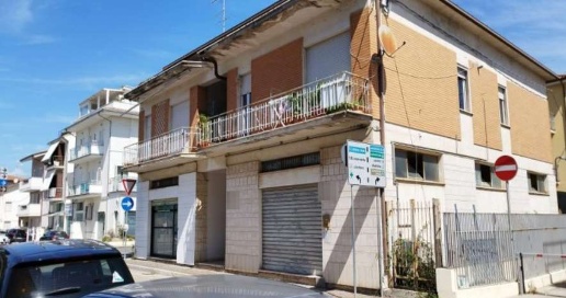 Foto Appartamento in Via C. Colombo, Porto Sant'Elpidio Centro di 131 m²