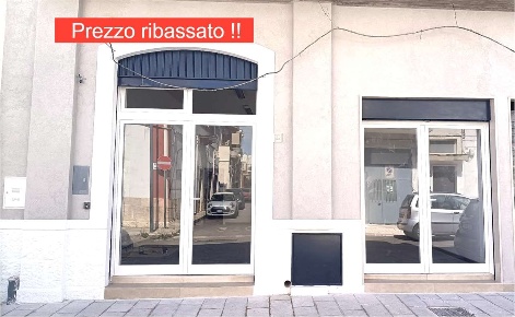 Foto Negozio a Cellamare di 130 m² con 1 locali in vendita