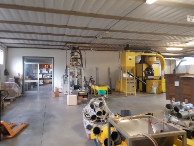 Foto Capannone industriale a Capannori di 486 m² con 2 locali in vendita