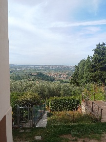 Foto Appartamento a Massarosa di 90 m² con 5 locali in vendita