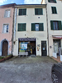 Foto Ufficio in Viale Puccini, Lucca Sant'Anna di 44 m² con 2 locali