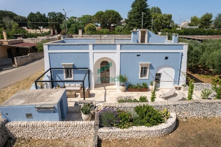 Foto Casale in Contrada Mancini 16, Locorotondo di 156 m² con 6 locali