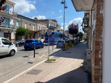 Foto Negozio in VIA APPIA, Minturno di 25 m² con 2 locali in affitto
