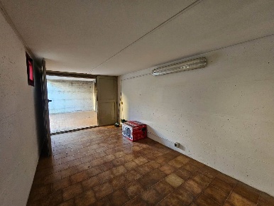 Foto Garage in Via indipendenza, Campiglia Marittima Venturina di 12 m²