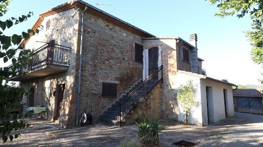 Foto Rustico a Città della Pieve di 203 m² con 10 locali in vendita