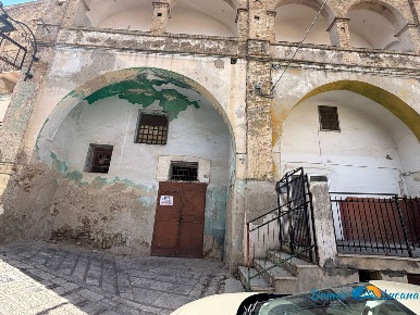 Foto Locale commerciale a Pomarico di 65 m² con 1 locali in vendita