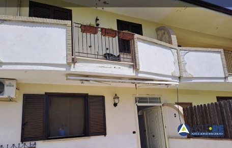 Foto Appartamento in via Barilone, Fondi di 78 m² con 3 locali in vendita