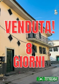 Foto Appartamento a Marigliano Centro di 98 m² con 4 locali in vendita