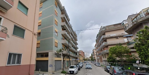Foto Locale commerciale a Pescara Viale Bovio - Piazza Duca degli Abruzzi