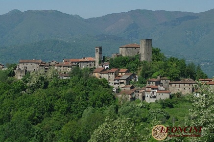 Foto Rustico in via fuori le mura, Bagnone di 85 m² con 4 locali in vendita