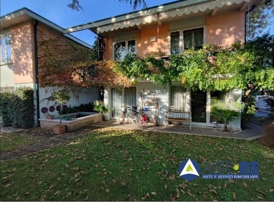 Foto Casa indipendente in Via Casimiro Zanin, San Donà di Piave Centro
